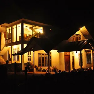 Moonplains Hemaya Bungalow Hotel